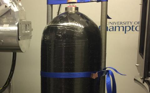 Porosity analysis in a carbon fibre pressure vessel