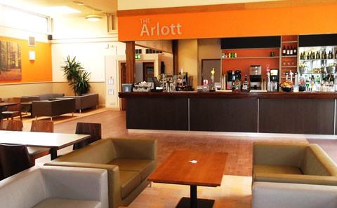 Arlott Bar