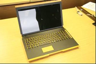 The D4R makes use of by-products from other companies along the supply chain, including reused components from existing computers recovered by social economy enterprises