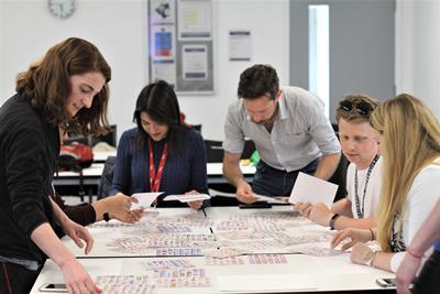 Putting a thesis into emojis