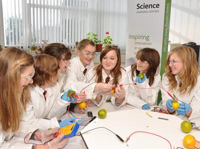 Dragonfly Day 2010 - Inspiring girls in science and engineering
