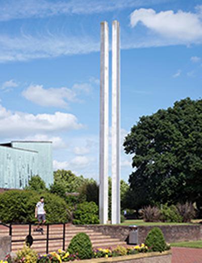 Justin Knowles, Steel Forms. Credit Thierry Bal