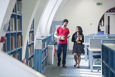 mentor chatting to mentee