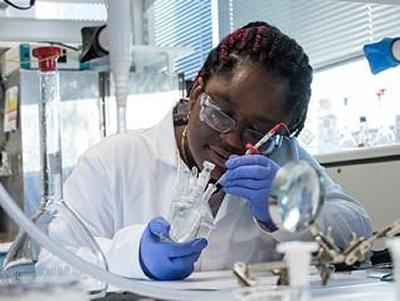 Chemistry student in laboratory