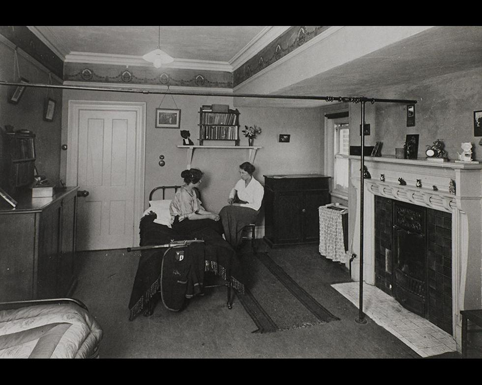 Student accommodation: Highfield Hall room, 1920s