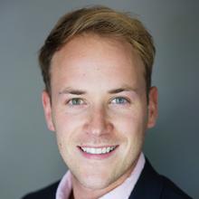 Thumbnail photo of Dr Stuart J. Turnbull-Dugarte