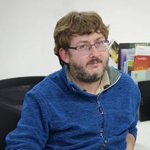 Thumbnail photo of Dr Michael Head