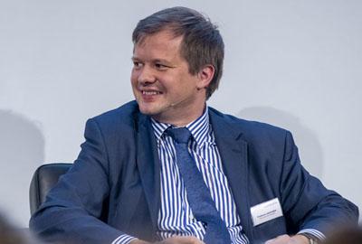 Complexity of migration