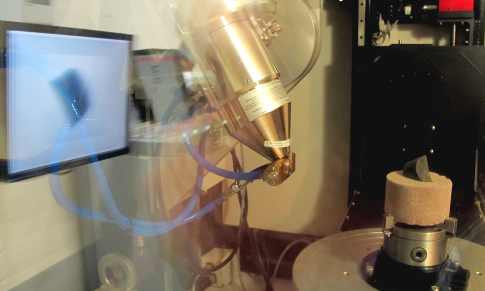 Modified 225 kVp Nikon/X-tek HMX