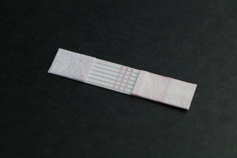 A finished laser-patterned LFT with six channels