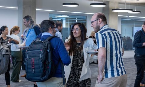 Image alt text placeholder