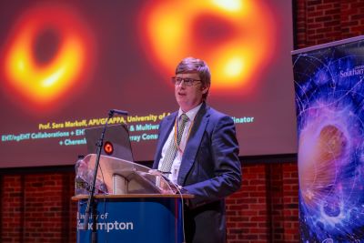 Prof Phillip Wright (Senior VP Academic) introducing the STAG Lecturer