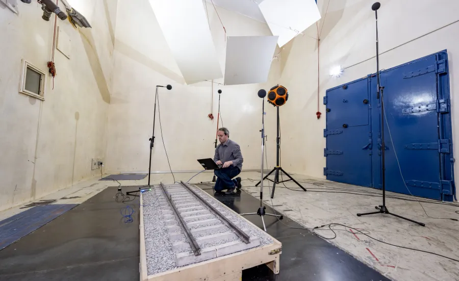 Reverberation chamber