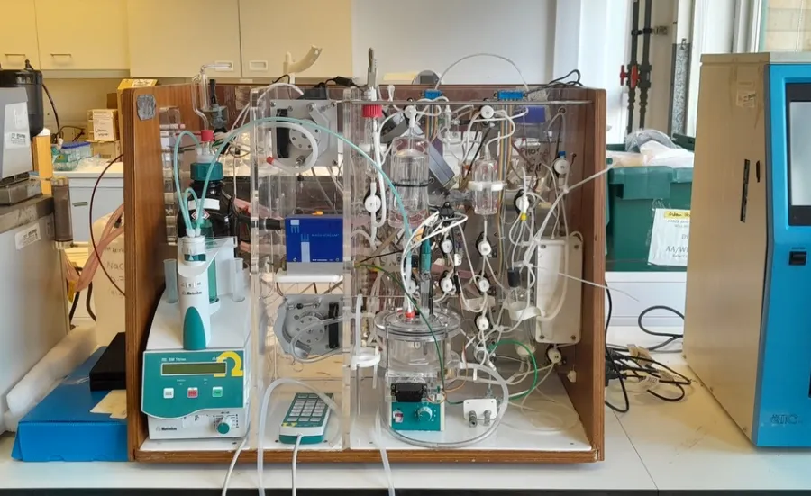 VINDTA 3C for Alkalinity and Dissolved Inorganic Carbon.