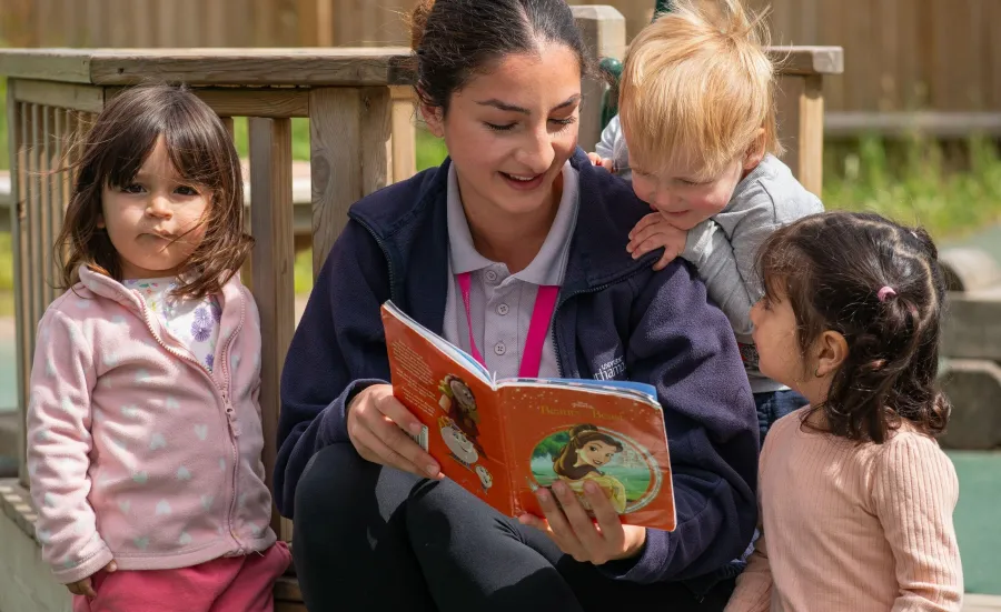 EYC worker with children version 2