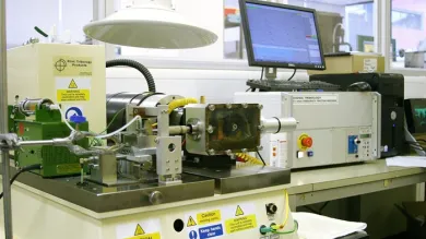 TE77 reciprocating tribometer