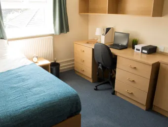Standard shared bathroom larger room at Wessex Lane