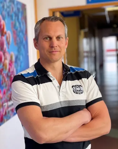 Doctor Charlie Birts