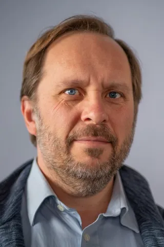 Professor Justin Bradley