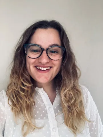 Ms Lucy Hartland-Grant