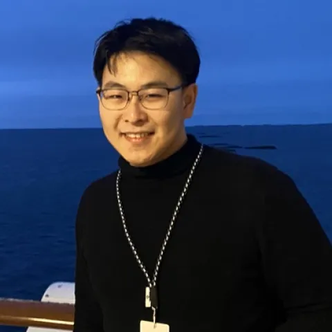 Mr Henry Xinyu Zhang