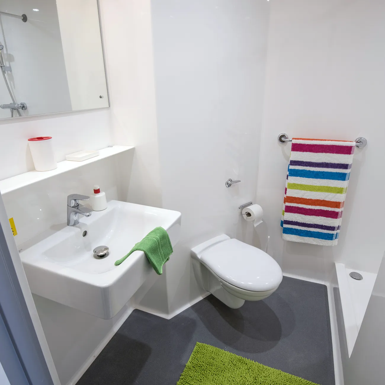 Enhanced en-suite bathroom