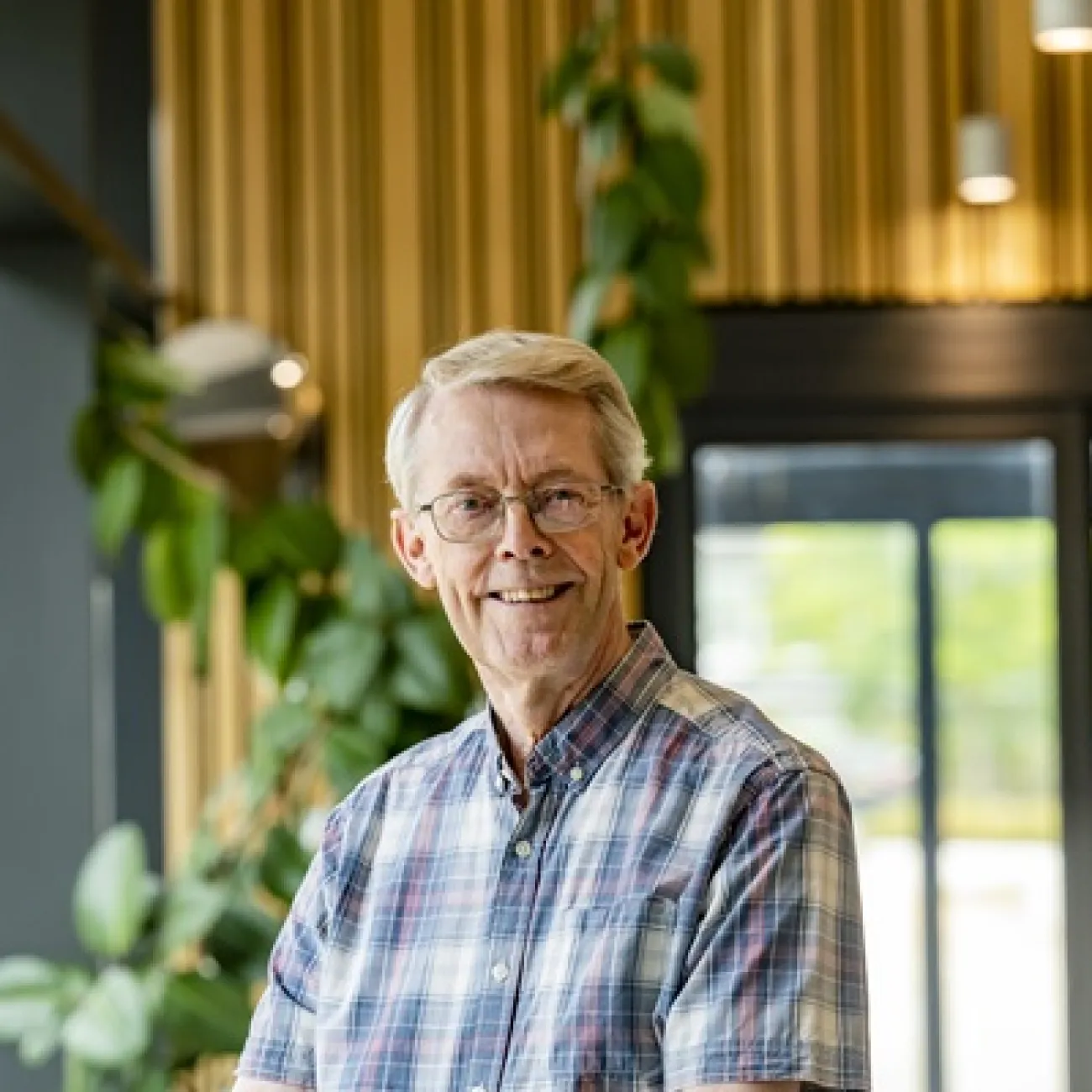 Emeritus Professor Ian Castro