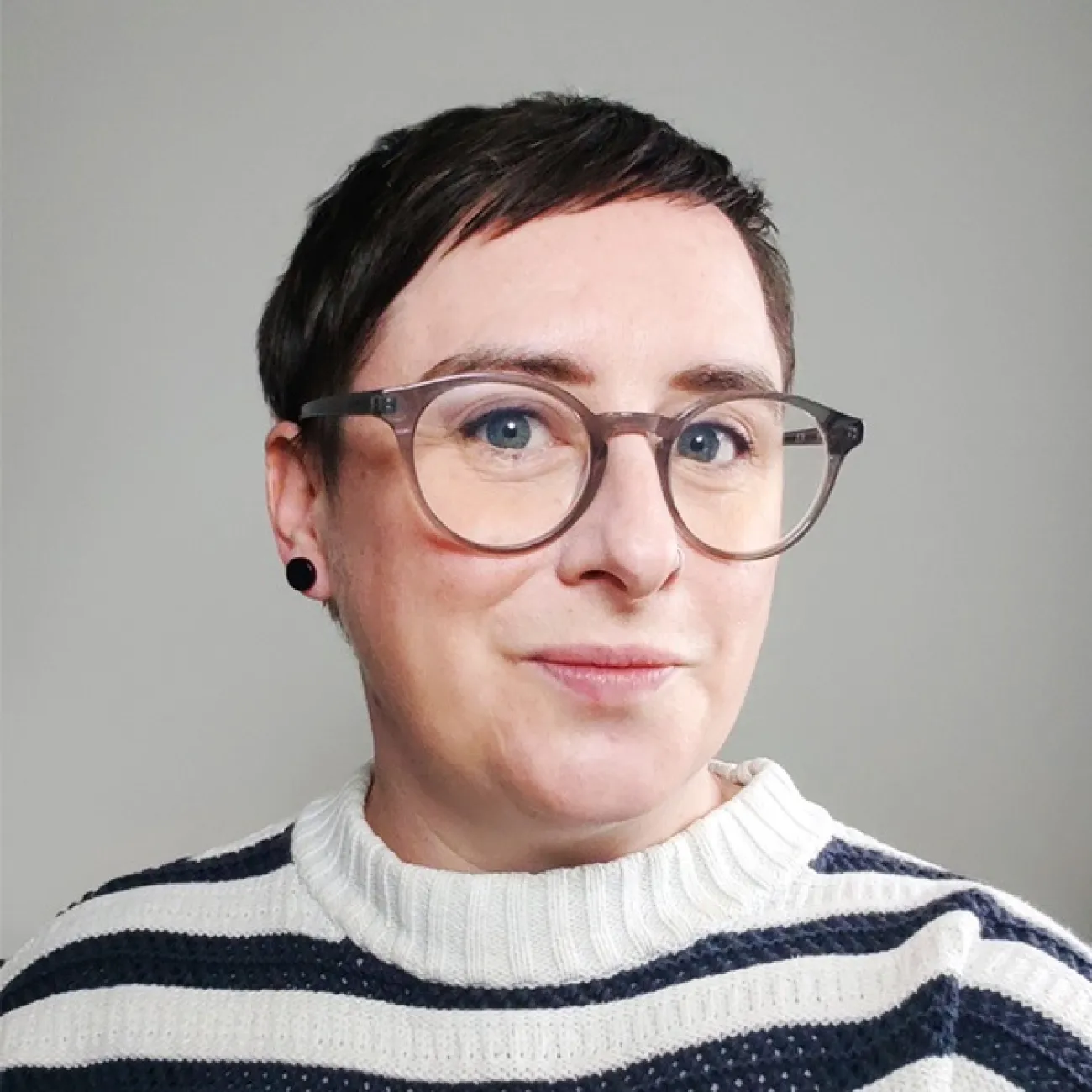 Ms Louise Hallman