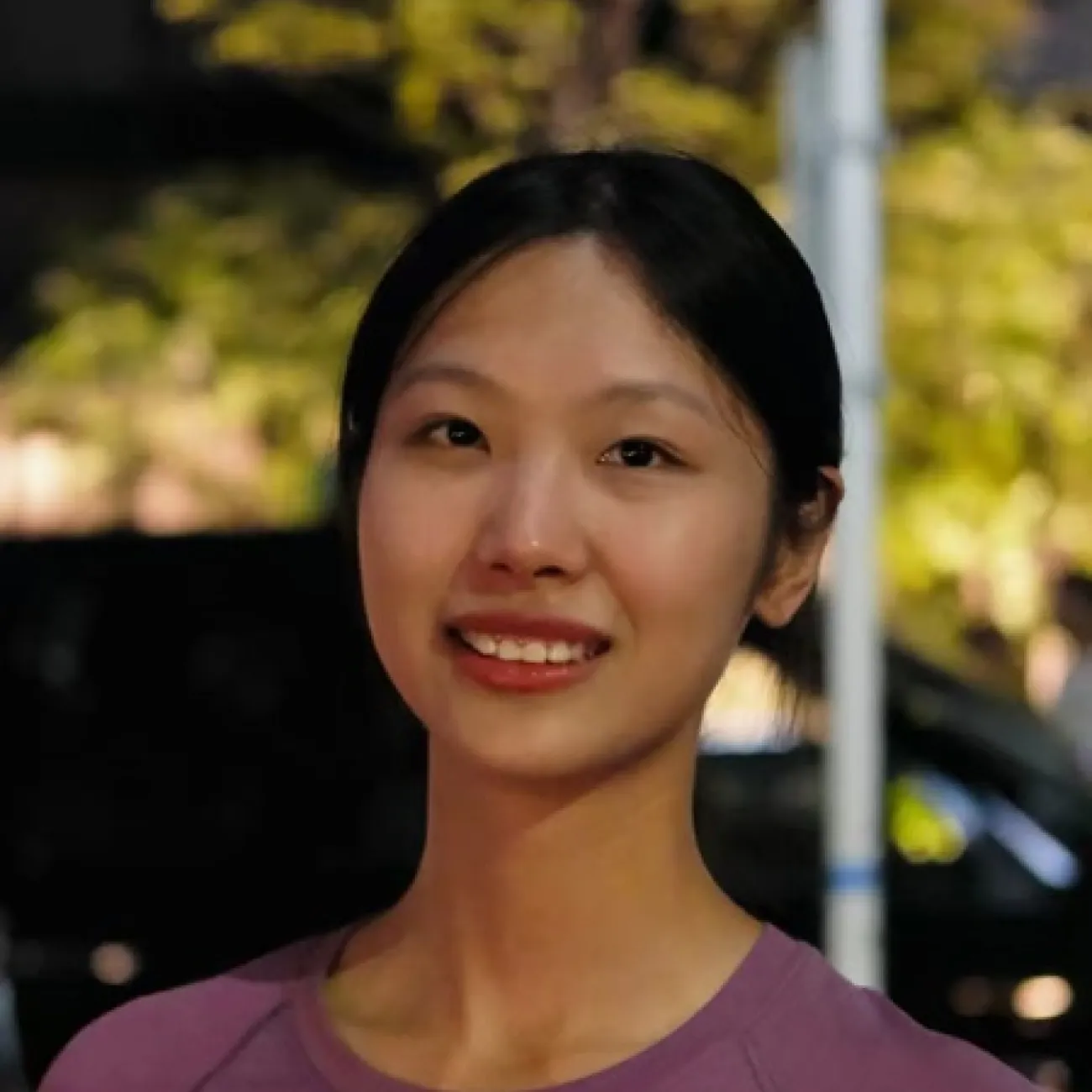Ms Yinan Du